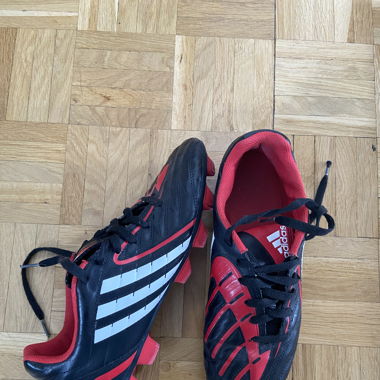 Crampons adidas taille 44