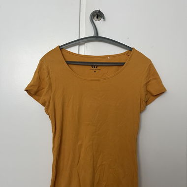 cutes T-shirt