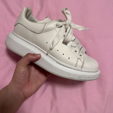 Alexander Mcqueen