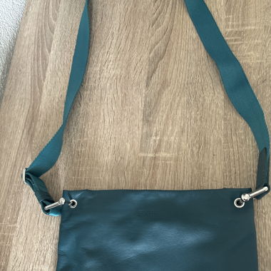 Bree cross body leather bag - petrol color