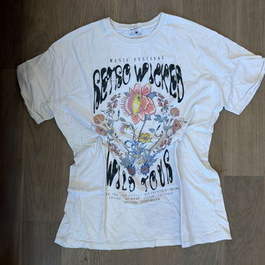 Retro-Weite T-Shirt