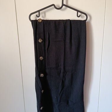 Black Ribbed Midi Skirt