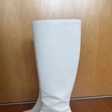 Weisse Stiefel 