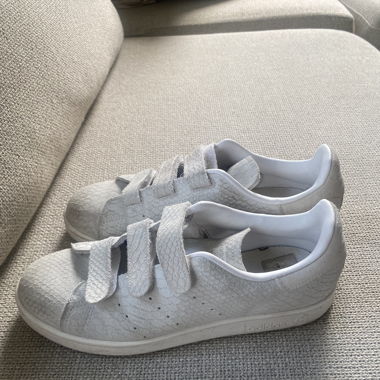 Graue Stan Smith