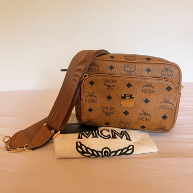 Sac MCM Aren Crossbody en Visetos cognac