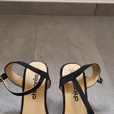Offene Schuhe