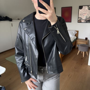 Giacca in finta pelle nera Stradivarius taglia L