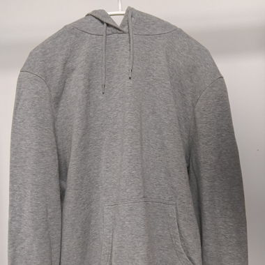 Sweat à capuche gris
