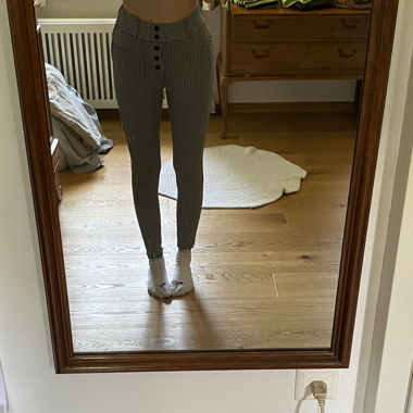 zara caried leggins