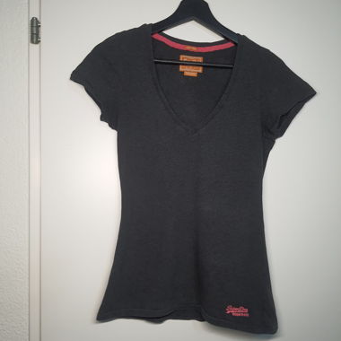 T-Shirt Superdry anthrazit
