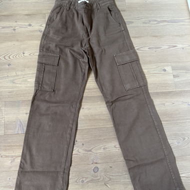 Stradivarius cargo brun 