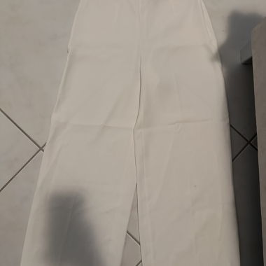 Pantaloni larghi bianchi Zara