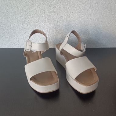 Sandali bianchi Tagl. 39
