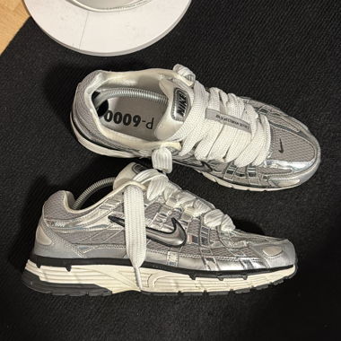 Sneakers Nike P-6000 argento