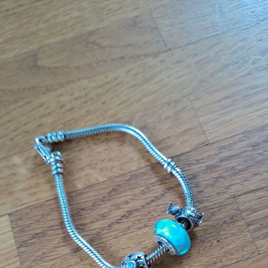 Pandora Armband mit Charms