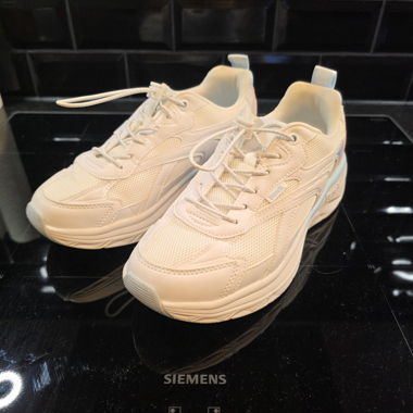 Bench - slip ons