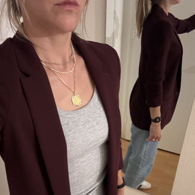 Langer Mango-Blazer mit gerafften Ärmel