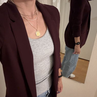Langer Mango-Blazer mit gerafften Ärmel