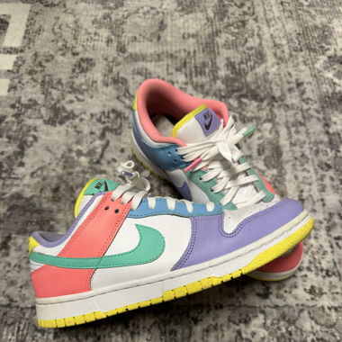 NIKE DUNK LOW Easter Candy Gr. 40