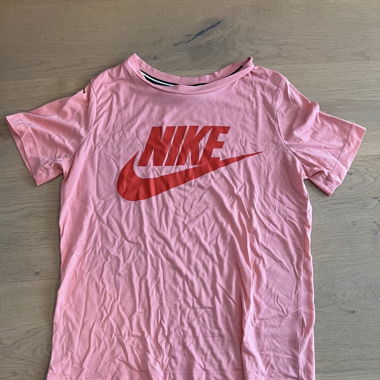 NIKE TSHIRT