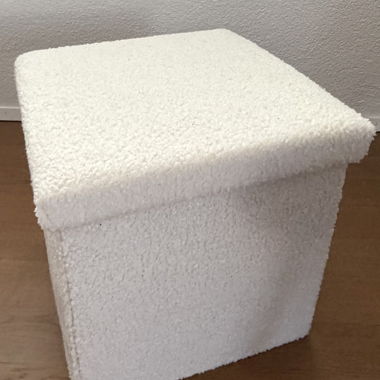 Pouf bianco look teddy