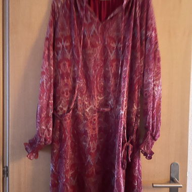 Robe Elora