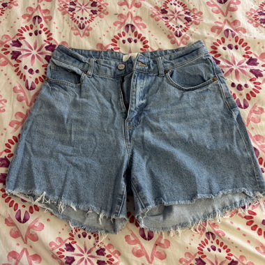 H&M Jeansshorts hellblau Gr. 38