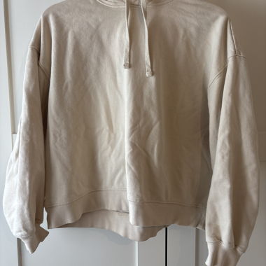Beiger Oversize-Kapuzenpullover