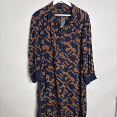 Abito-camicia con motivo