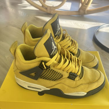 Jordan 4 rétro Lightning 