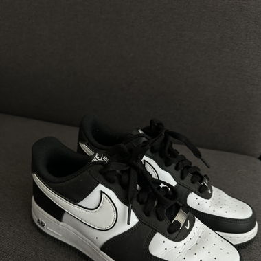 Nike airforce black white
