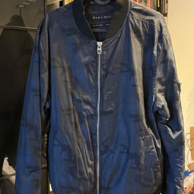 Veste ZARA camouflage bleu foncé