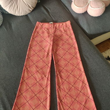 Neue karierte Even&Odd Hose