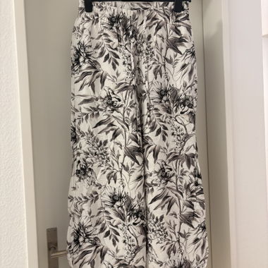 Pantaloni H&M a fiori
