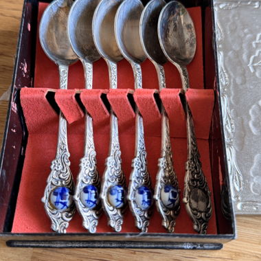 Decorative Spoon Set
