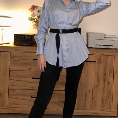 Guess blouse with belt