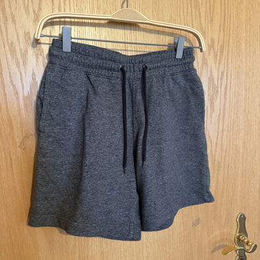 Grey jogging shorts