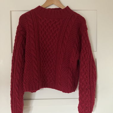 Cropped, boxy Wollpullover, Zopfmuster 