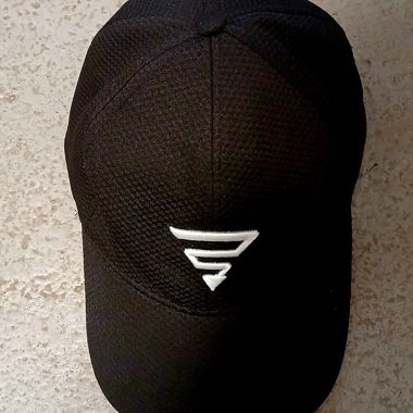 Berretto nero con logo