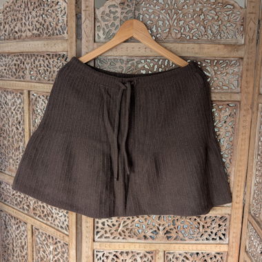 Minigonna in maglia marrone con coulisse