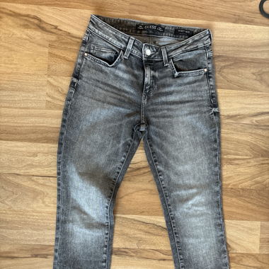 Guess Jeans