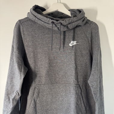 Kaputzenpullover