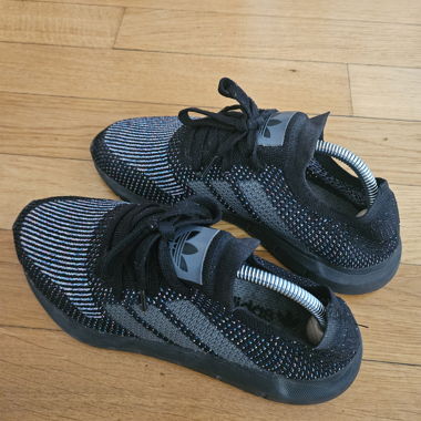 Black Adidas Sneakers 40 2/3