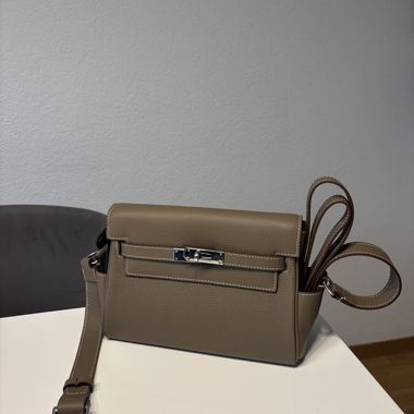 Sac en cuir marron avec bandoulière
