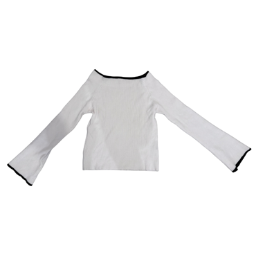 Maglione bianco a coste con maniche svasate