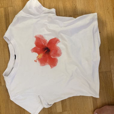 White T-Shirt with Hibiscus