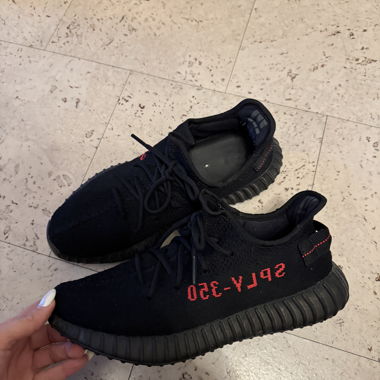 Adidas Yeezy Boost 350 V2