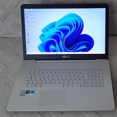 Asus Vivobook Pro 17.3 Zoll  i7 SSD, HDD Win.11