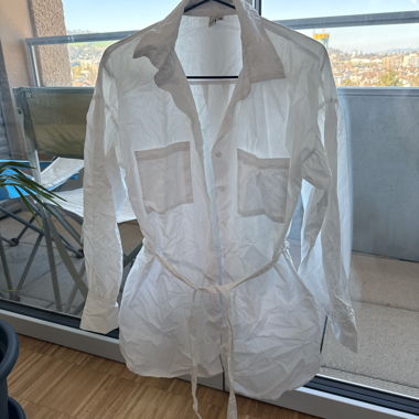 Weisse lange Bluse
