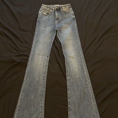Jeans a zampa
